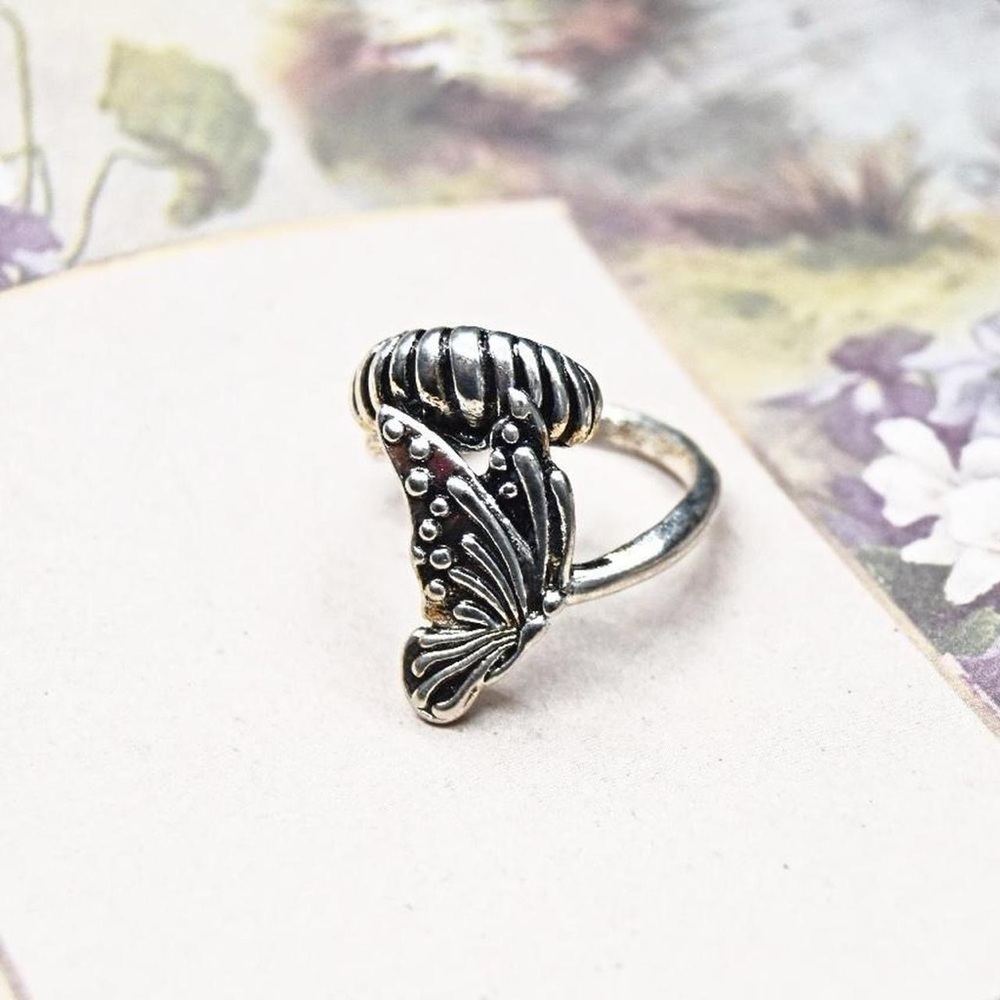 Silver butterfly ring - Picture 5 of 7